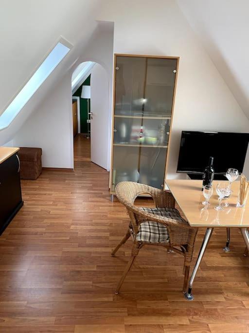 Super Zentral Begehrte Wohnlage Parkplatz Vor Haus Apartment Нюрнберг Екстериор снимка