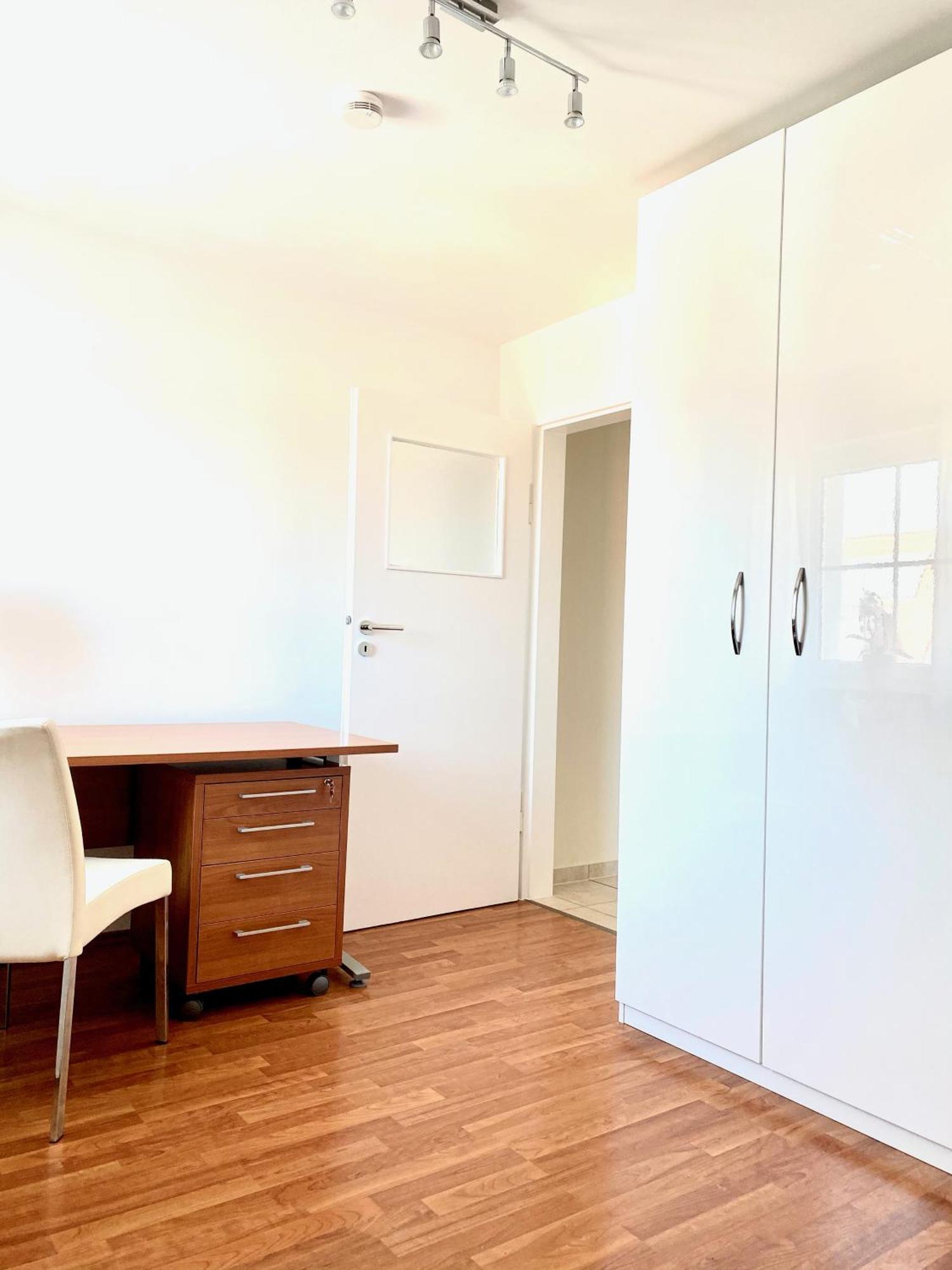 Super Zentral Begehrte Wohnlage Parkplatz Vor Haus Apartment Нюрнберг Екстериор снимка