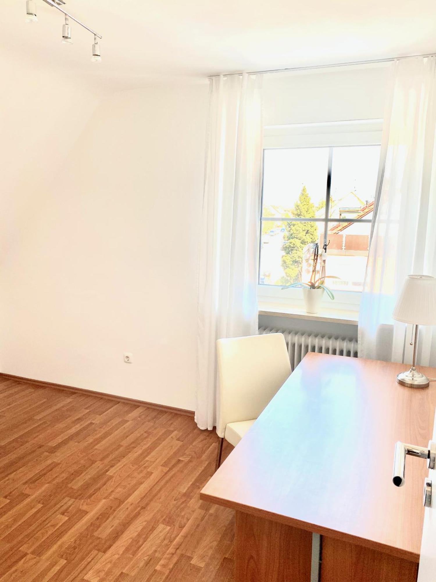 Super Zentral Begehrte Wohnlage Parkplatz Vor Haus Apartment Нюрнберг Екстериор снимка