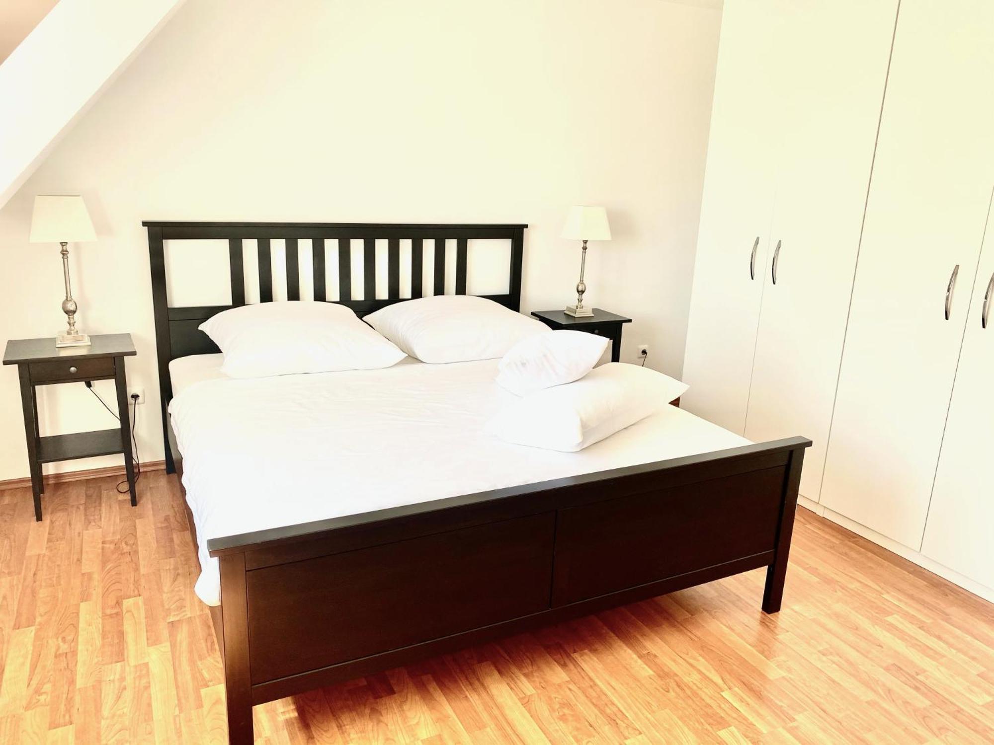 Super Zentral Begehrte Wohnlage Parkplatz Vor Haus Apartment Нюрнберг Екстериор снимка